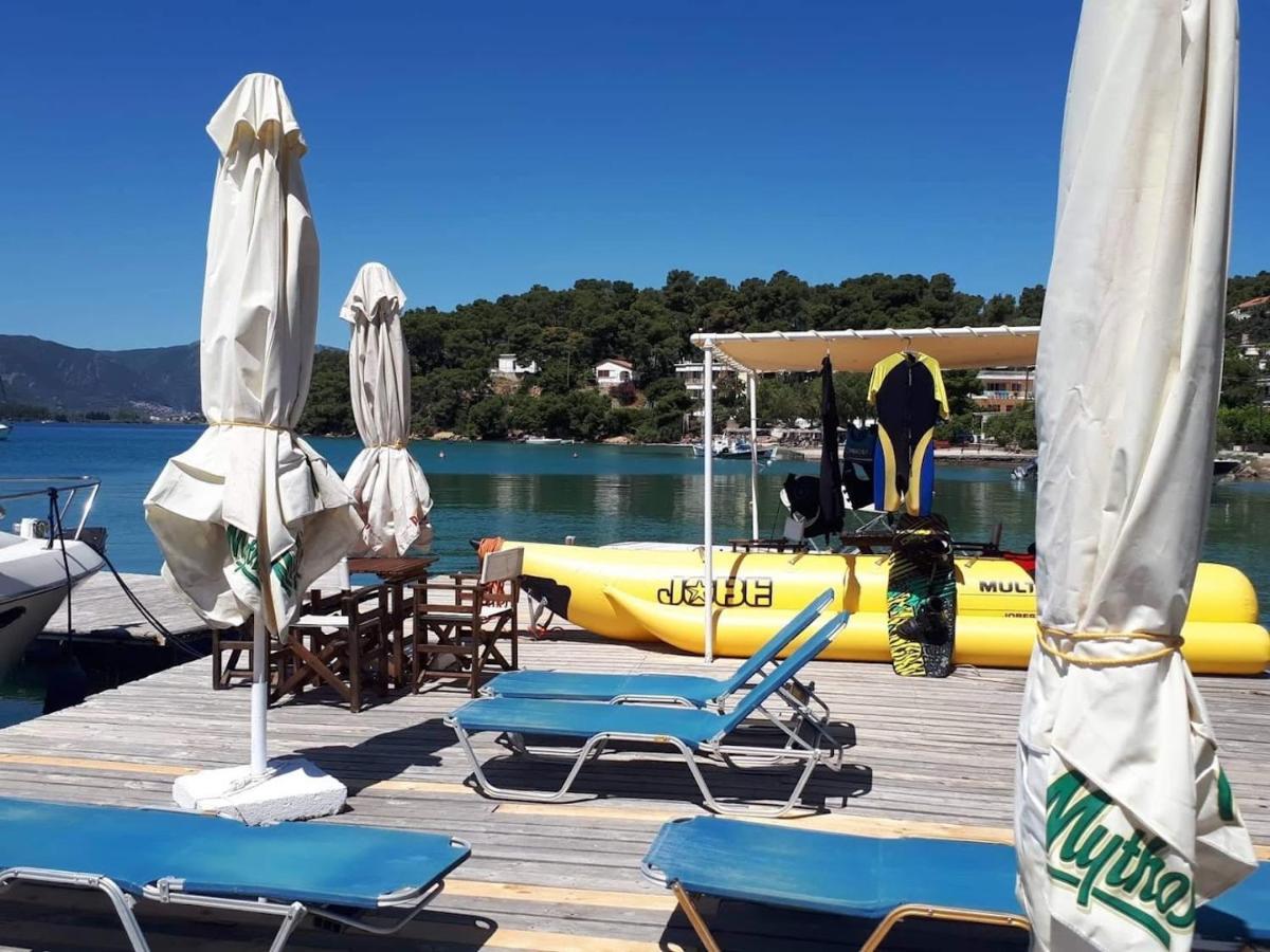 Seaview Apartment - Poros Relaxing Beachfront Flat Poros Town Екстериор снимка