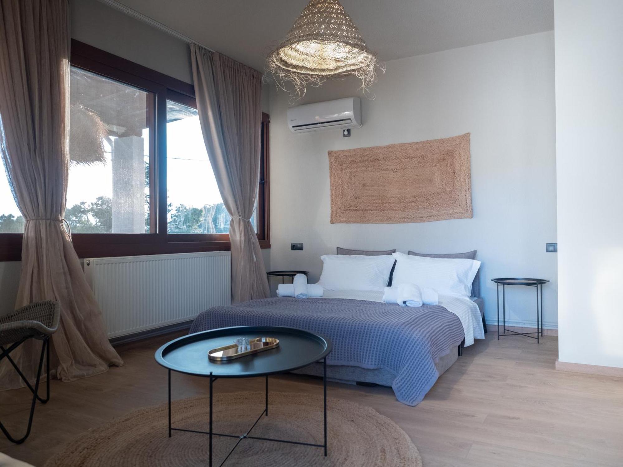 Seaview Apartment - Poros Relaxing Beachfront Flat Poros Town Екстериор снимка