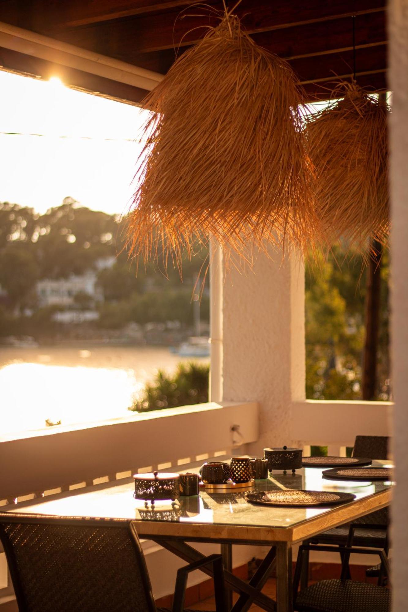 Seaview Apartment - Poros Relaxing Beachfront Flat Poros Town Екстериор снимка
