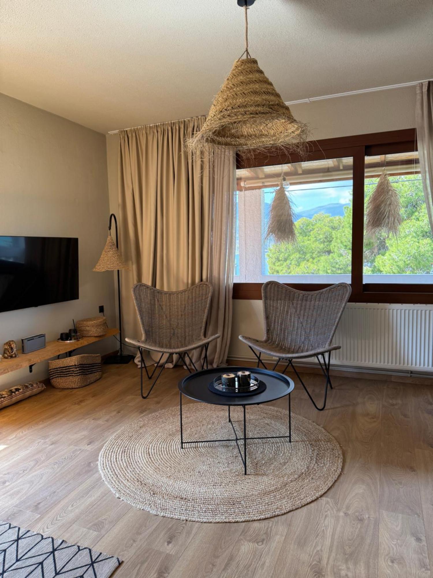 Seaview Apartment - Poros Relaxing Beachfront Flat Poros Town Екстериор снимка